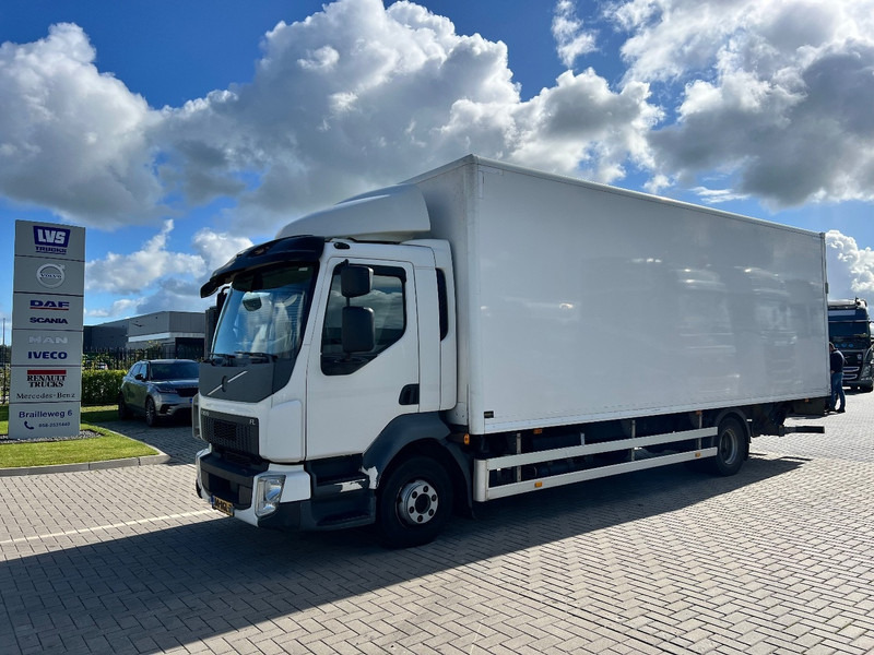 Volvo FL 210 4x2 bakwagen Dhollandia 1500kg / - Camión caja cerrada: foto 1 Volvo FL 210 4x2 bakwagen Dhollandia 1500kg / - Camión caja cerrada: foto 1