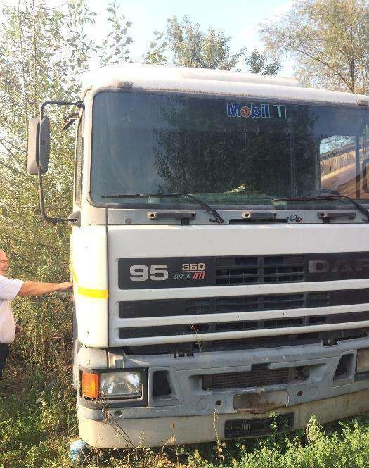 DAF (ATI, XF, CF) piese din dezmembrari - Cabeza tractora: foto 2 DAF (ATI, XF, CF) piese din dezmembrari - Cabeza tractora: foto 2