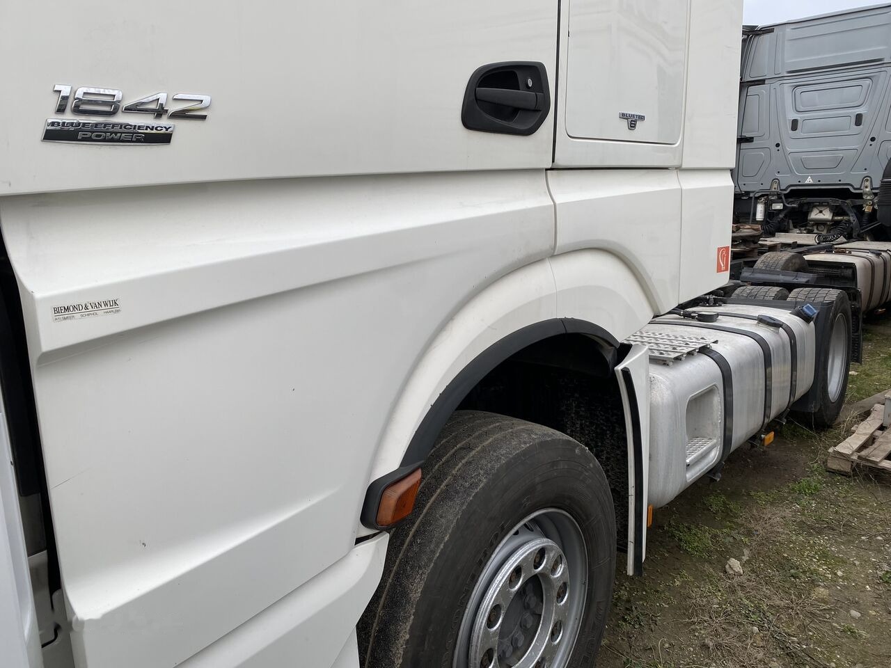 Mercedes-Benz Cap tractor MERCEDES-BENZ TOP Actros 1842 MP4 Klima MegaSpace - Cabeza tractora: foto 4 Mercedes-Benz Cap tractor MERCEDES-BENZ TOP Actros 1842 MP4 Klima MegaSpace - Cabeza tractora: foto 4