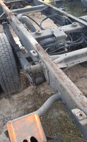 MAN truck - Eje y piezas para Camión: foto 2 MAN truck - Eje y piezas para Camión: foto 2