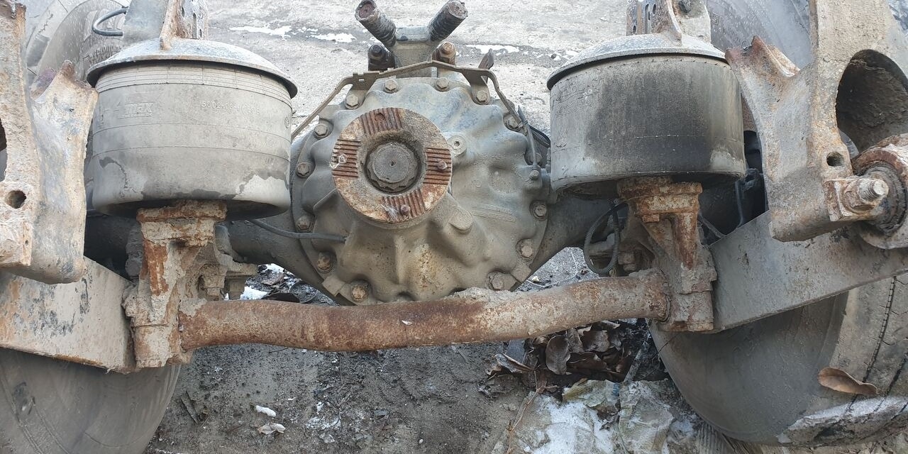 Mercedes-Benz truck - Eje posterior para Camión: foto 2 Mercedes-Benz truck - Eje posterior para Camión: foto 2