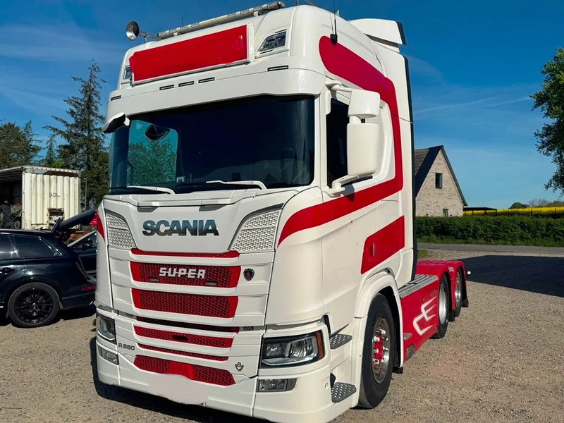 Scania R650 V8 NGS Special interior. Air / Air suspension. hydr. system. Opticruise / Retarder. - Cabeza tractora: foto 4 Scania R650 V8 NGS Special interior. Air / Air suspension. hydr. system. Opticruise / Retarder. - Cabeza tractora: foto 4