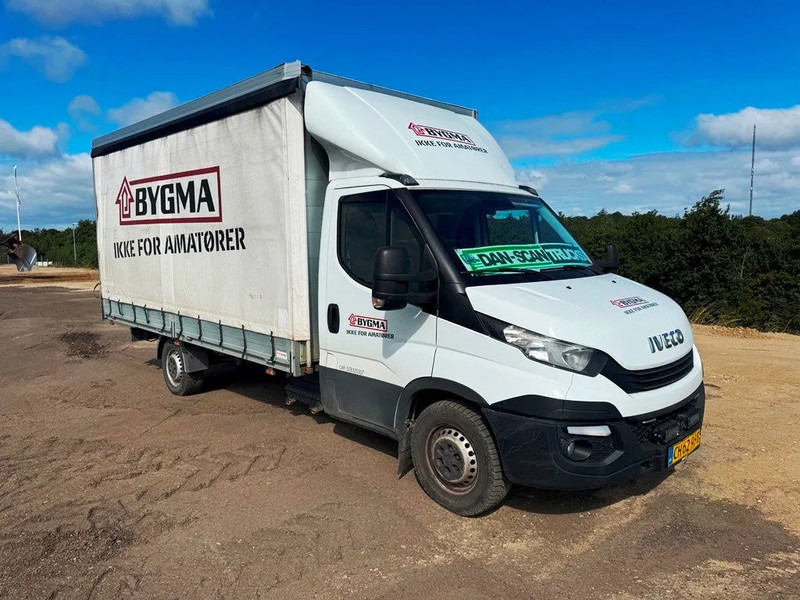 Iveco 35S18 3,0 TDI Aut. Gear. Euro 6. webasto night heater - Furgoneta con caja de lona: foto 2 Iveco 35S18 3,0 TDI Aut. Gear. Euro 6. webasto night heater - Furgoneta con caja de lona: foto 2