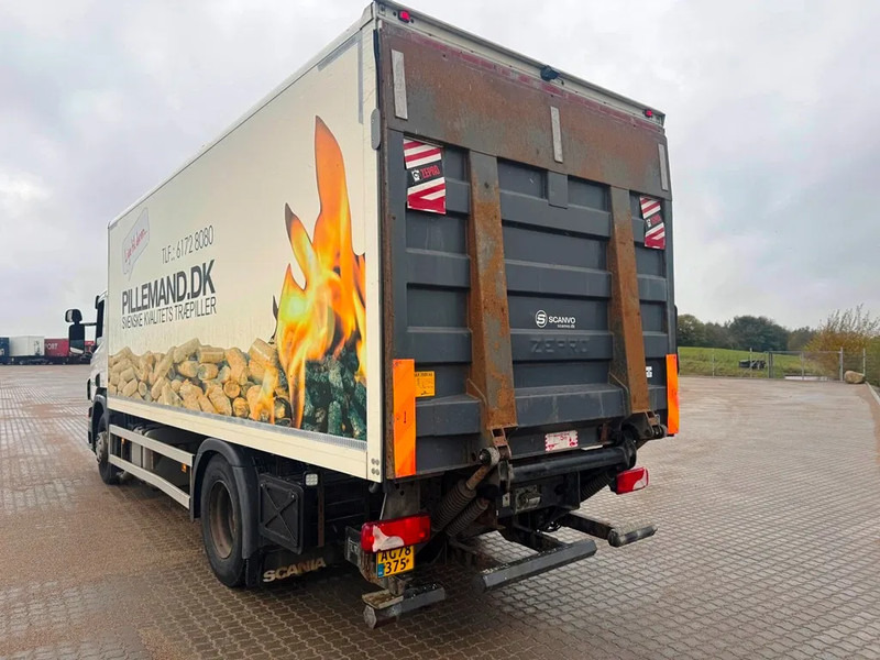 Camión caja cerrada Scania P230 inkl. lift with remote control.: foto 8