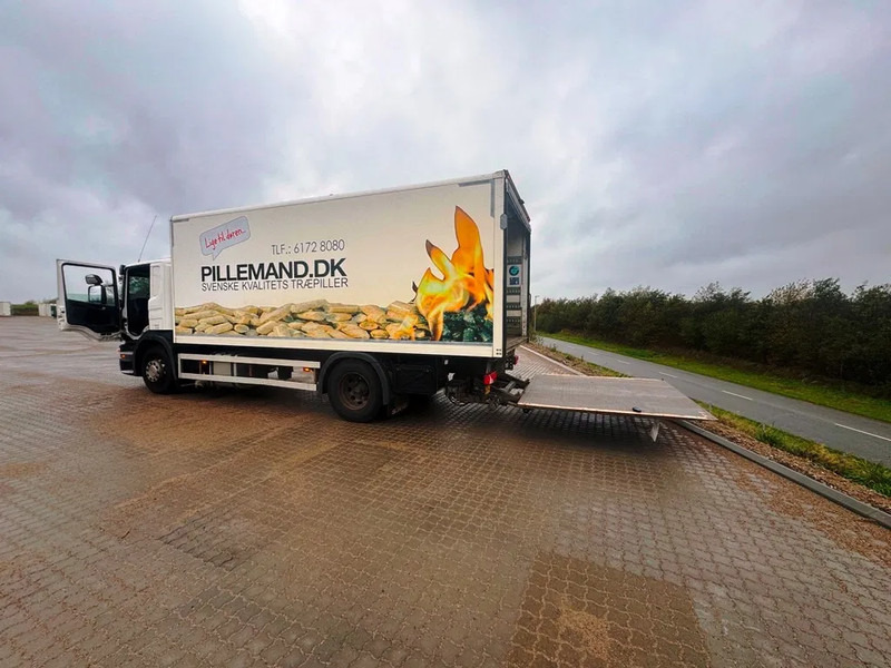 Camión caja cerrada Scania P230 inkl. lift with remote control.: foto 12