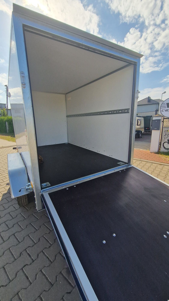 Nowa Przyczepa Furgon Kontener transportowy ABS 250 z rampą - Remolque caja cerrada: foto 5 Nowa Przyczepa Furgon Kontener transportowy ABS 250 z rampą - Remolque caja cerrada: foto 5