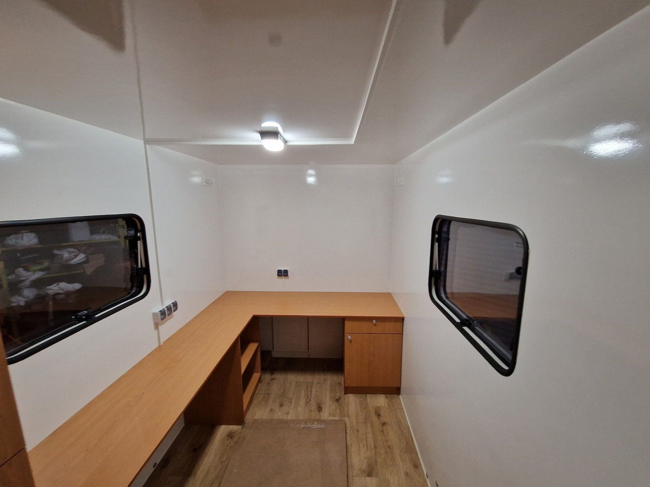 Przyczepa Socjalna Magazyn Budowa Stróżówka Nowa dowolna zabudowa - Casa contenedor, Remolque: foto 5 Przyczepa Socjalna Magazyn Budowa Stróżówka Nowa dowolna zabudowa - Casa contenedor, Remolque: foto 5