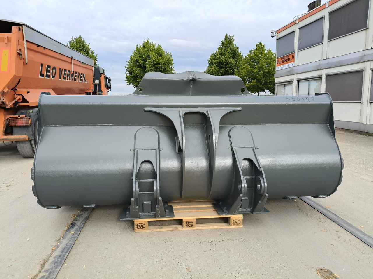 Volvo L 220 - Cazo cargador: foto 2 Volvo L 220 - Cazo cargador: foto 2