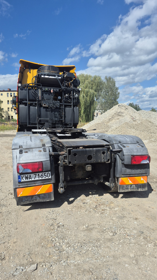 MAN TGX 41.680 - Cabeza tractora: foto 5 MAN TGX 41.680 - Cabeza tractora: foto 5