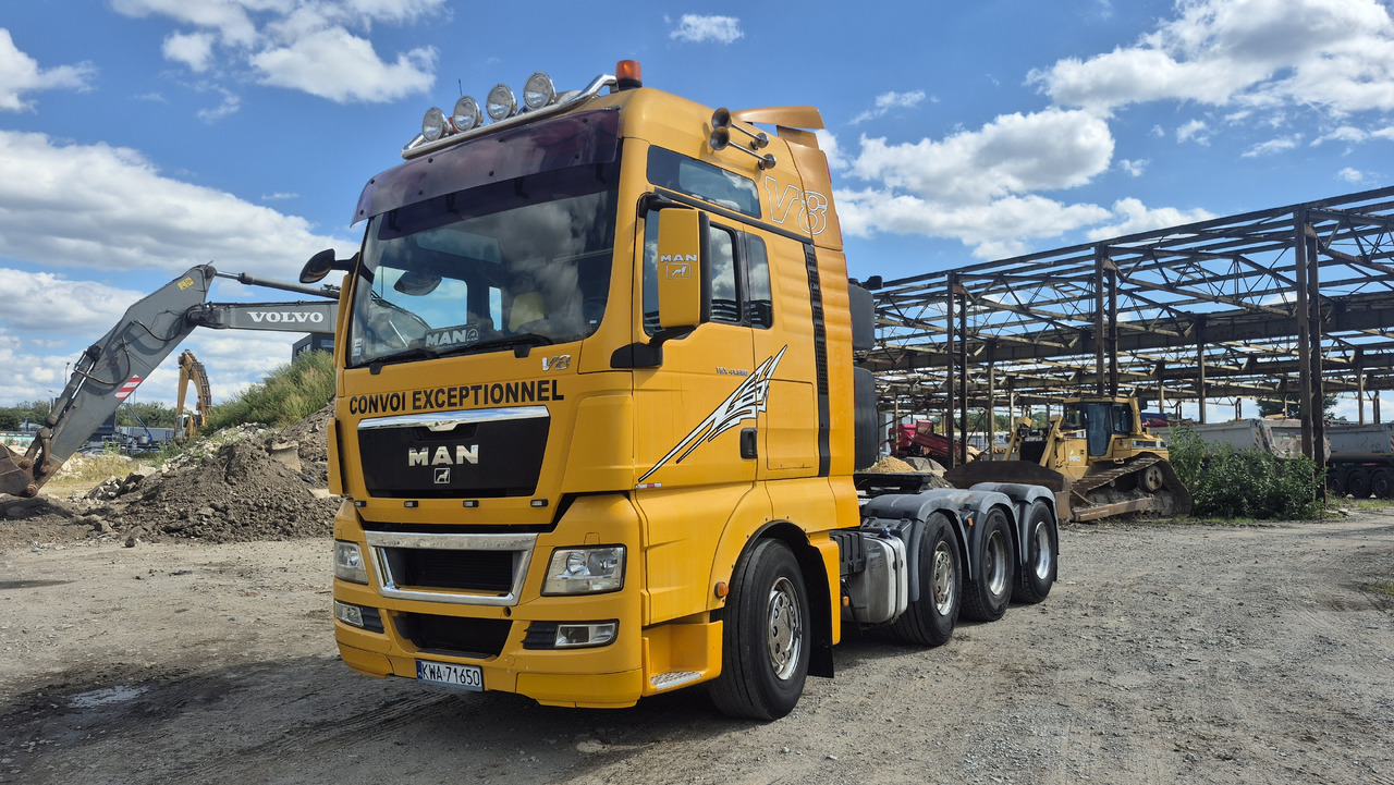 MAN TGX 41.680 - Cabeza tractora: foto 1 MAN TGX 41.680 - Cabeza tractora: foto 1