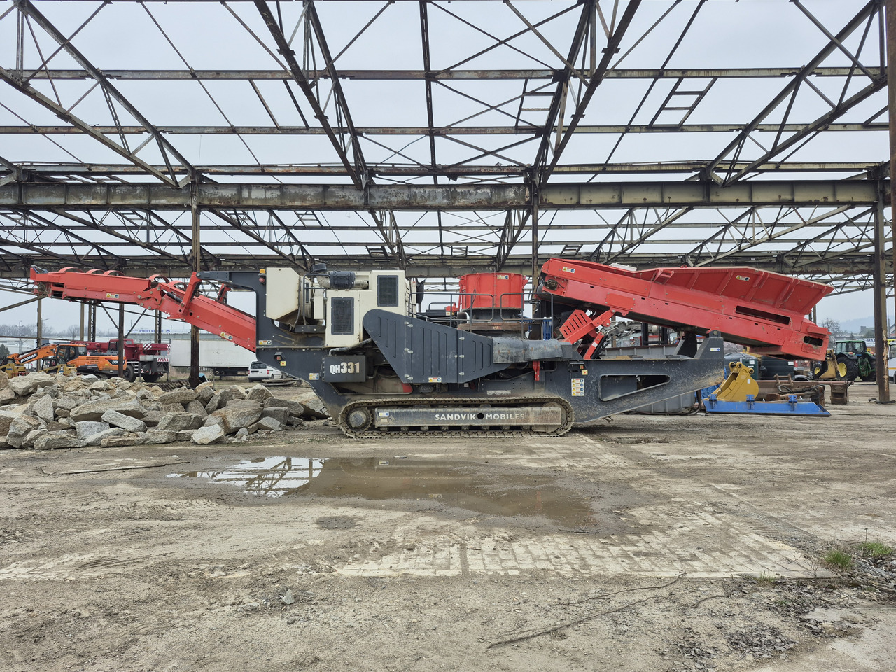 SANDVIK QH331 - Trituradora de cono: foto 1 SANDVIK QH331 - Trituradora de cono: foto 1