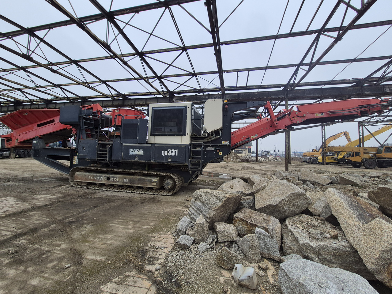 SANDVIK QH331 - Trituradora de cono: foto 3 SANDVIK QH331 - Trituradora de cono: foto 3