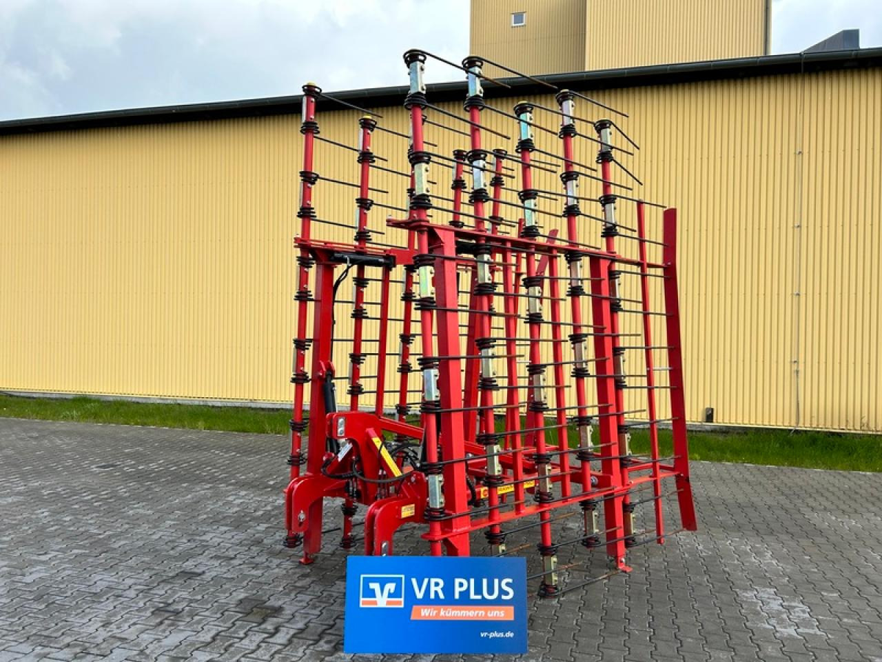 BRIX STROHSTRIEGEL STR720H - Equipo para trabajo del suelo: foto 1 BRIX STROHSTRIEGEL STR720H - Equipo para trabajo del suelo: foto 1