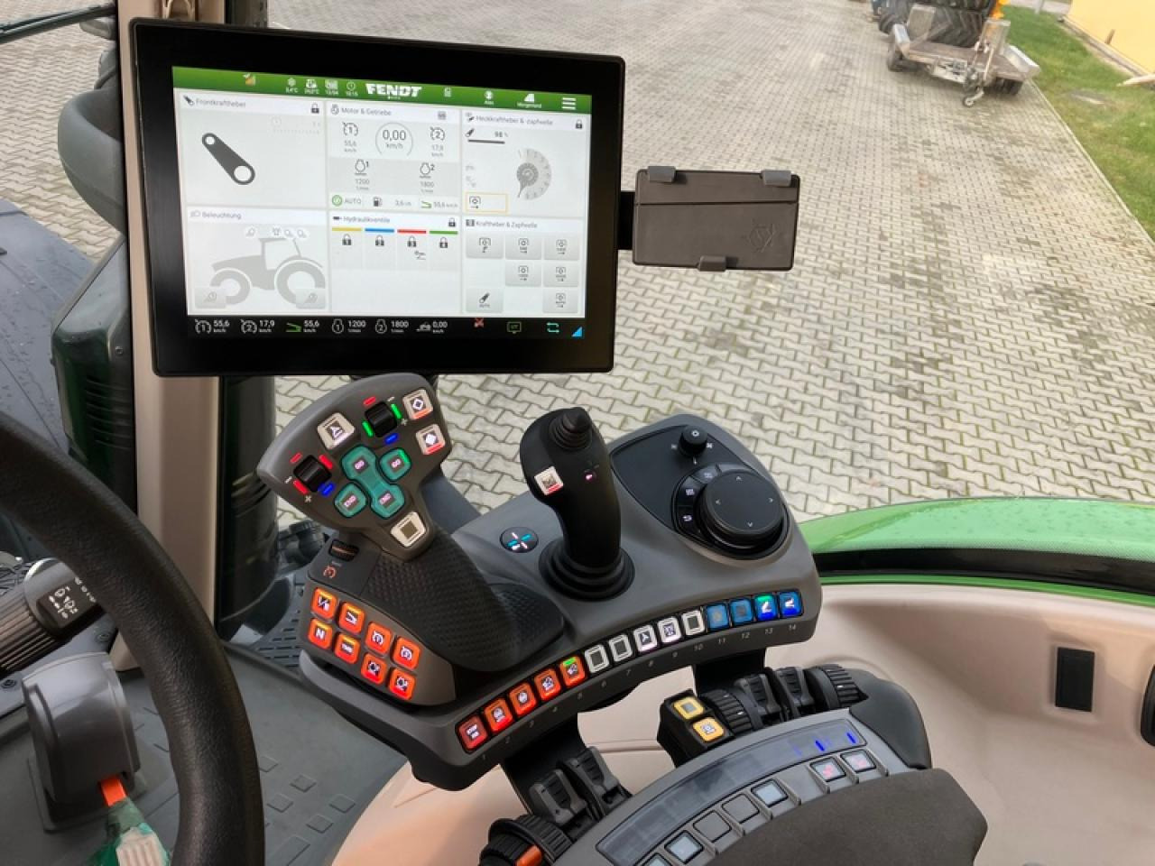 Tractor Fendt VARIO 724 GEN6 // RTK: foto 8
