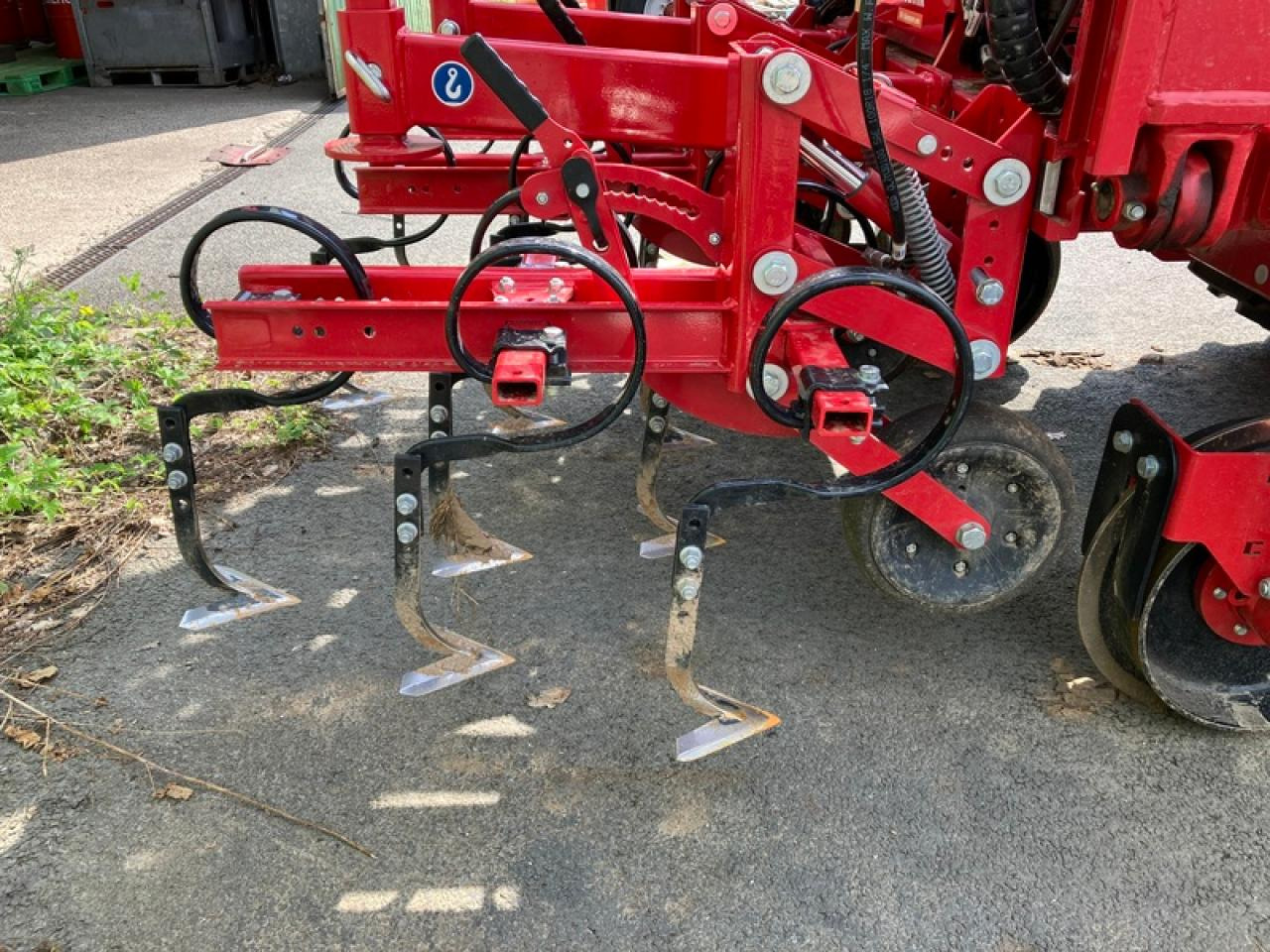 HORSCH TRANSFORMER 6 VF - Equipo para trabajo del suelo: foto 4 HORSCH TRANSFORMER 6 VF - Equipo para trabajo del suelo: foto 4