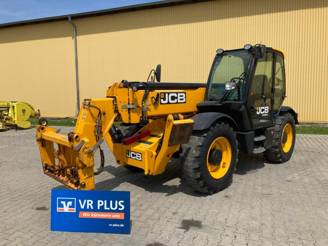 JCB 540-140 - Manipulador telescópico: foto 1 JCB 540-140 - Manipulador telescópico: foto 1