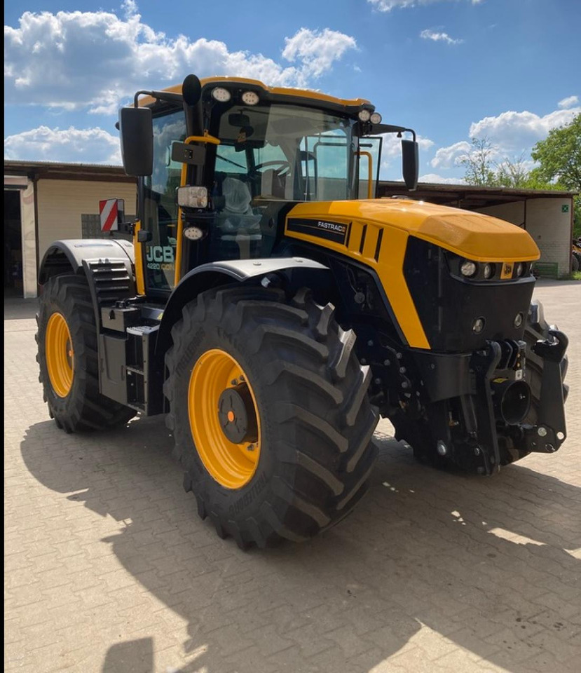 JCB FASTRAC 4220 AKTION - Tractor: foto 1 JCB FASTRAC 4220 AKTION - Tractor: foto 1