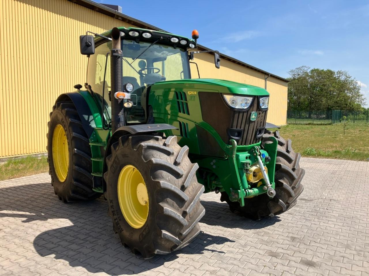 John Deere 6210R AUTOPOWER - Tractor: foto 4 John Deere 6210R AUTOPOWER - Tractor: foto 4