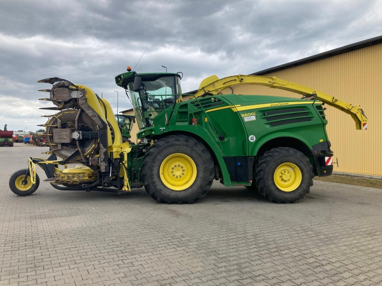 John Deere 8600 I - Cosechadora de forraje: foto 2 John Deere 8600 I - Cosechadora de forraje: foto 2