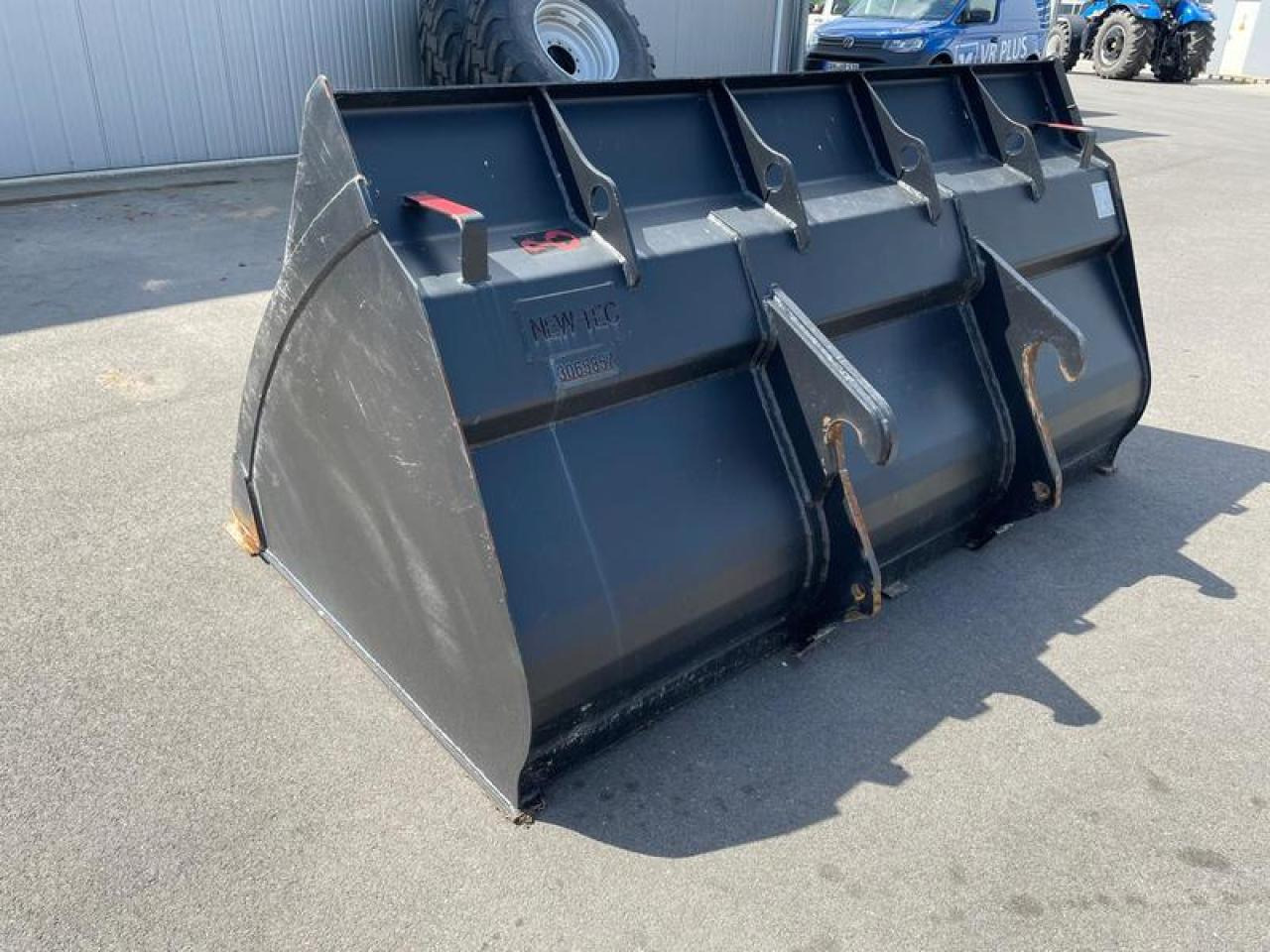 LEICHTGUTSCHAUFEL NEW HOLLAND CASE - Cazo cargador: foto 2 LEICHTGUTSCHAUFEL NEW HOLLAND CASE - Cazo cargador: foto 2