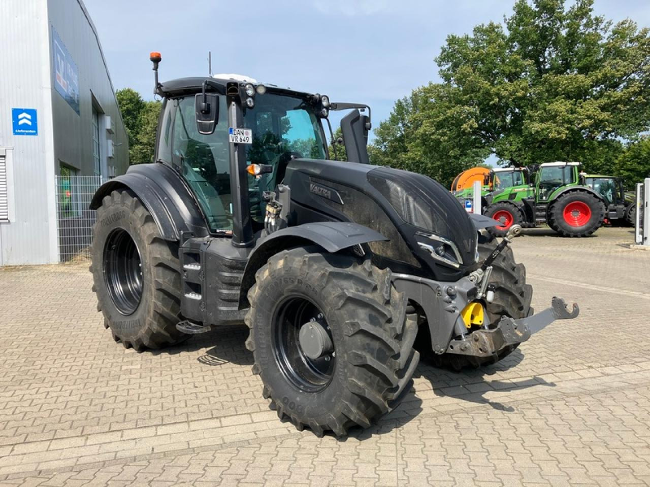 Valtra T195 V BLACK MATT EDITAKTION - Tractor: foto 4 Valtra T195 V BLACK MATT EDITAKTION - Tractor: foto 4