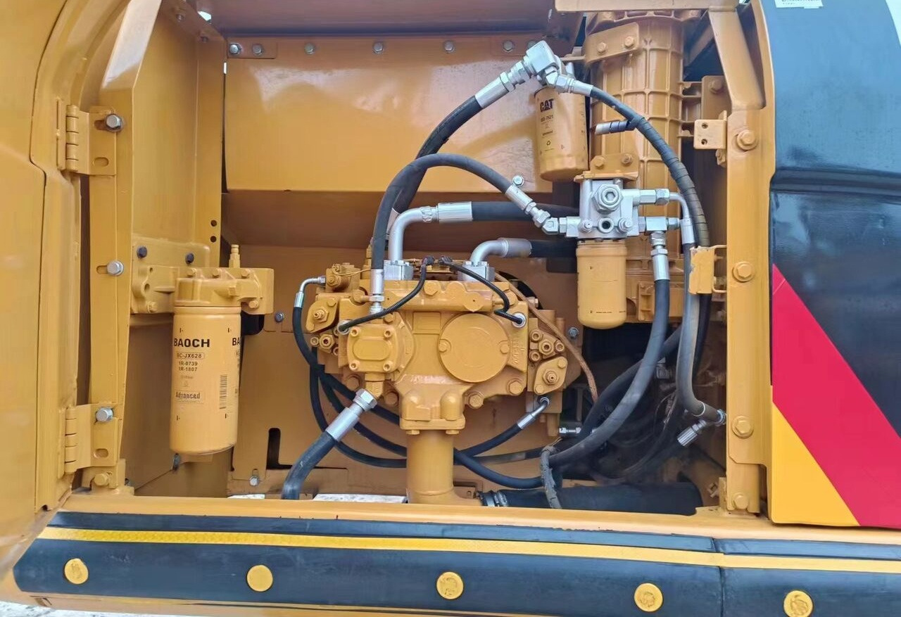 Caterpillar 320D - Excavadora de ruedas: foto 5 Caterpillar 320D - Excavadora de ruedas: foto 5