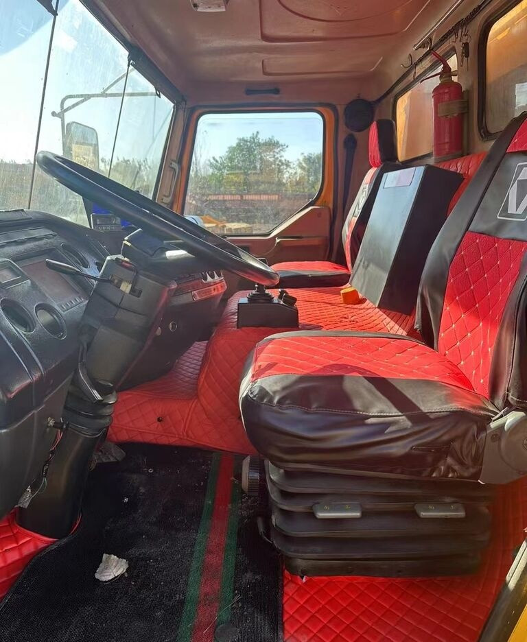 XCMG XCT50 QY50K QY70K QY100K QY130K 35 50 70 80 130 truck crane - Autogrúa: foto 4 XCMG XCT50 QY50K QY70K QY100K QY130K 35 50 70 80 130 truck crane - Autogrúa: foto 4