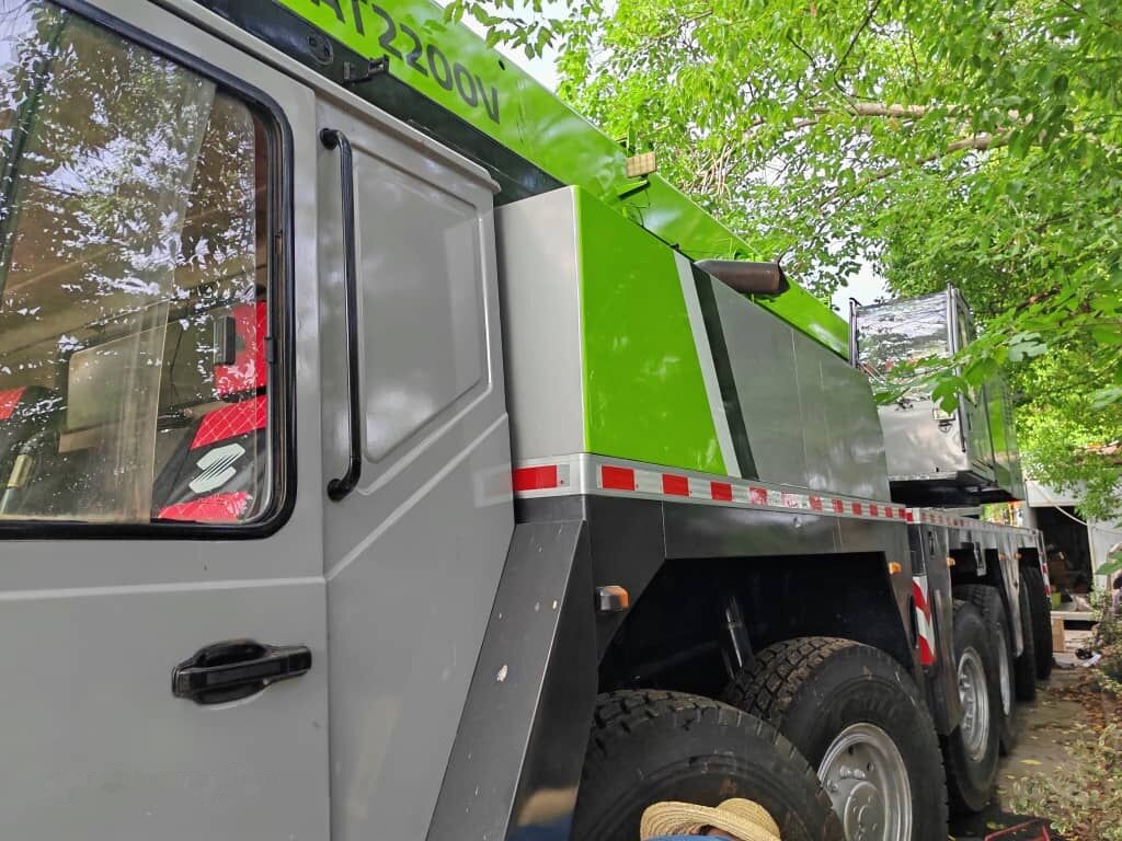 Autogrúa Zoomlion ZAT2200V: foto 8