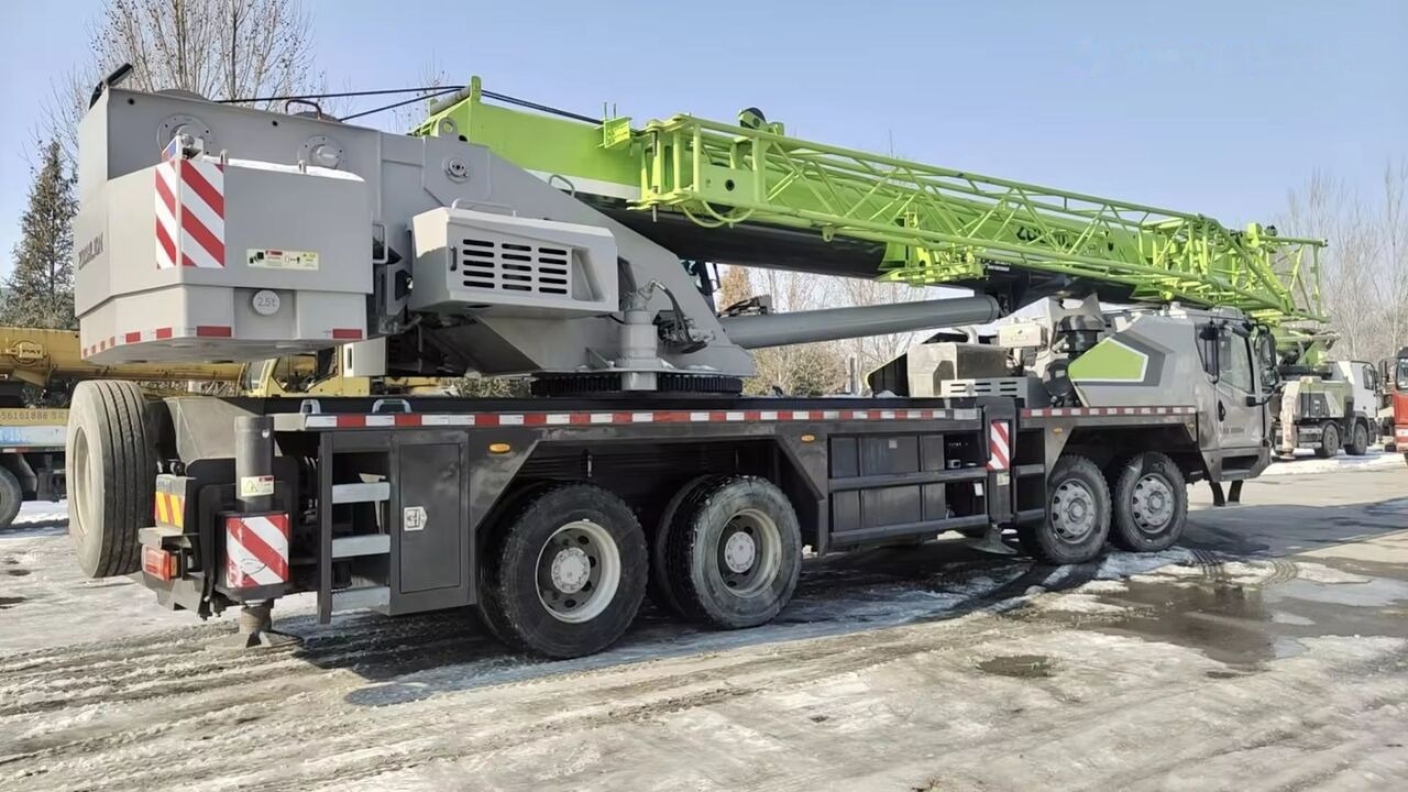 Zoomlion ZTC350 ZTC250 ZTC550 ZTC1000 35t 35ton 50t 70t - Autogrúa: foto 3 Zoomlion ZTC350 ZTC250 ZTC550 ZTC1000 35t 35ton 50t 70t - Autogrúa: foto 3
