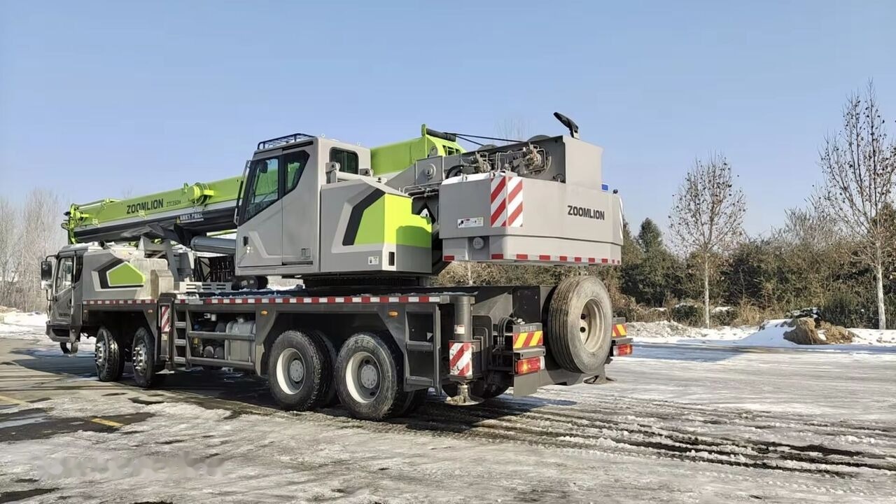 Zoomlion ZTC350 ZTC250 ZTC550 ZTC1000 35t 35ton 50t 70t - Autogrúa: foto 4 Zoomlion ZTC350 ZTC250 ZTC550 ZTC1000 35t 35ton 50t 70t - Autogrúa: foto 4