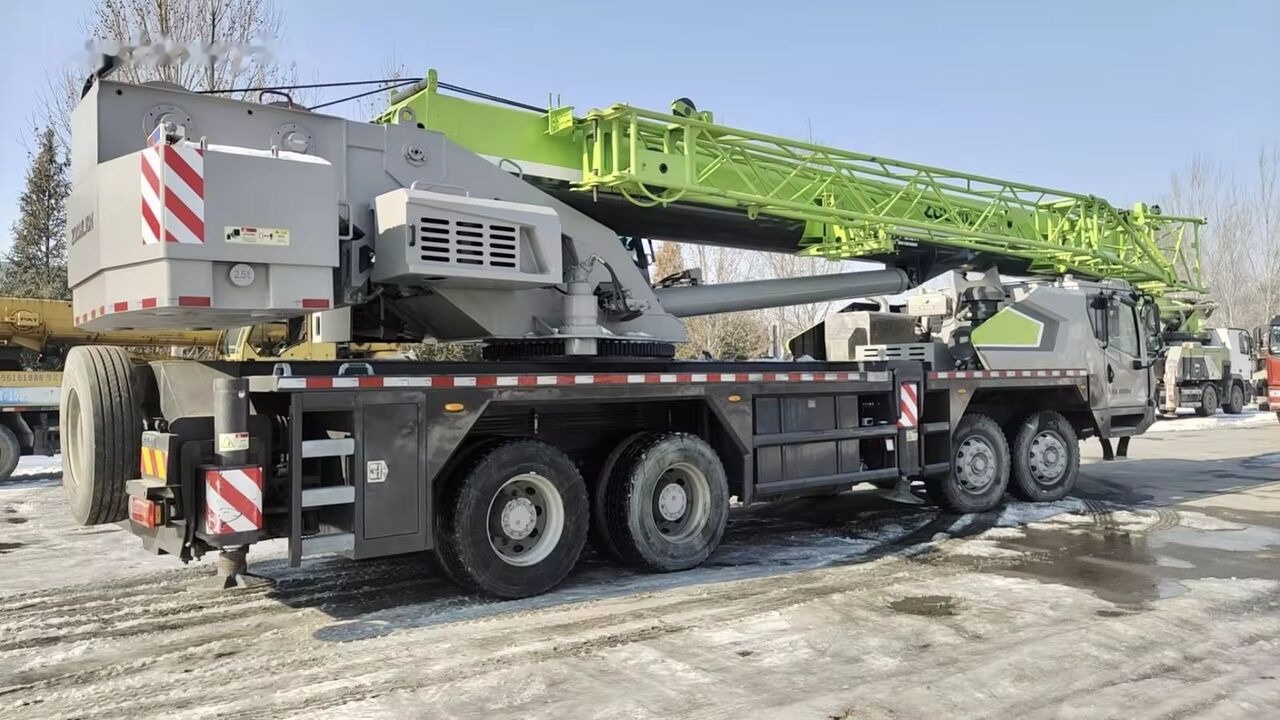 Zoomlion zoomlion ZTC350 ZTC500V ZTC700V ZTC900V 35 50 70 90 used truck c - Autogrúa: foto 3 Zoomlion zoomlion ZTC350 ZTC500V ZTC700V ZTC900V 35 50 70 90 used truck c - Autogrúa: foto 3