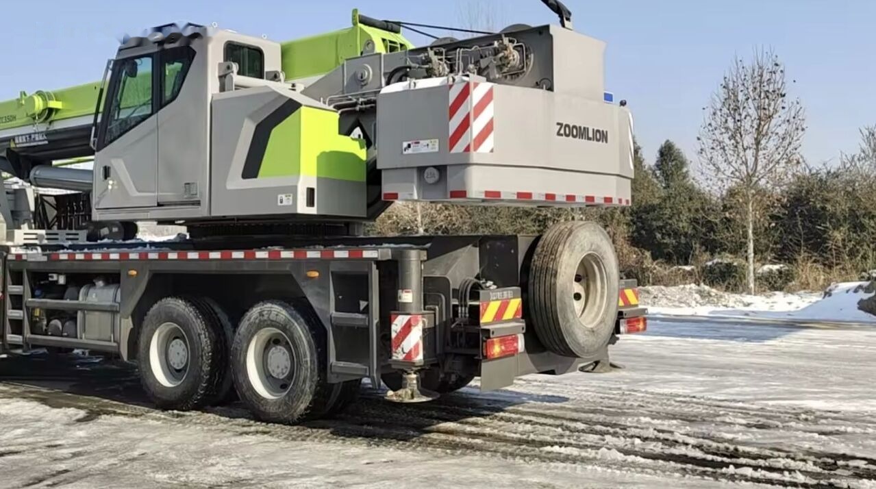 Zoomlion zoomlion ZTC350 ZTC500V ZTC700V ZTC900V 35 50 70 90 used truck c - Autogrúa: foto 5 Zoomlion zoomlion ZTC350 ZTC500V ZTC700V ZTC900V 35 50 70 90 used truck c - Autogrúa: foto 5