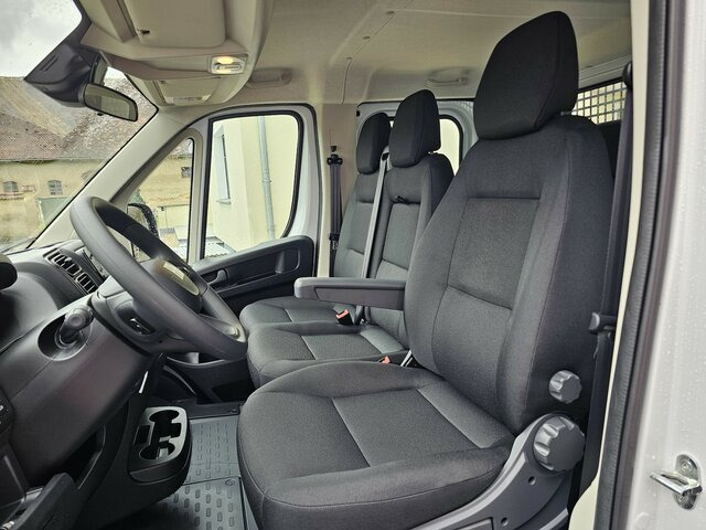 Caja abierta furgoneta, Furgoneta combi FIAT Ducato MAXI 140 Serie 9.2 2025 L5 Doppelkabine: foto 39