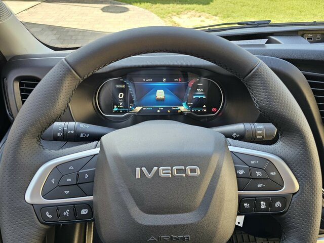 IVECO Daily 35S18HA8V Hi-Matic 18m³ Modell 2025 MY24... - Furgón: foto 4 IVECO Daily 35S18HA8V Hi-Matic 18m³ Modell 2025 MY24... - Furgón: foto 4