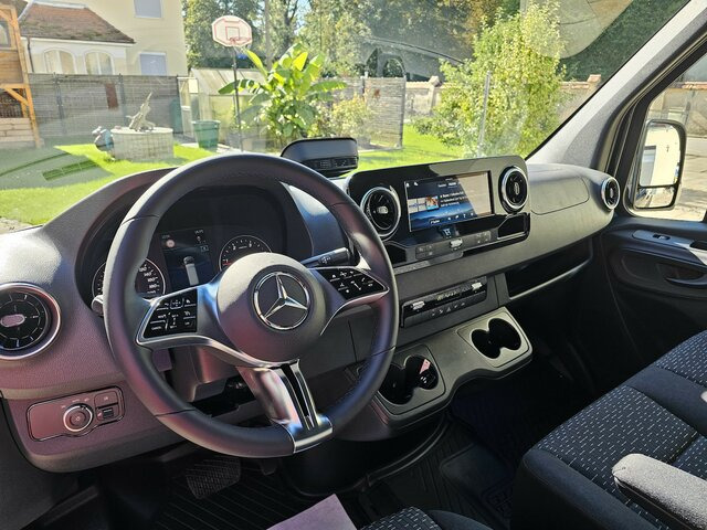 MERCEDES-BENZ Sprinter 317 CDI Kasten L2H2 AHK 3,5t MBUX10,25... - Furgón: foto 3 MERCEDES-BENZ Sprinter 317 CDI Kasten L2H2 AHK 3,5t MBUX10,25... - Furgón: foto 3