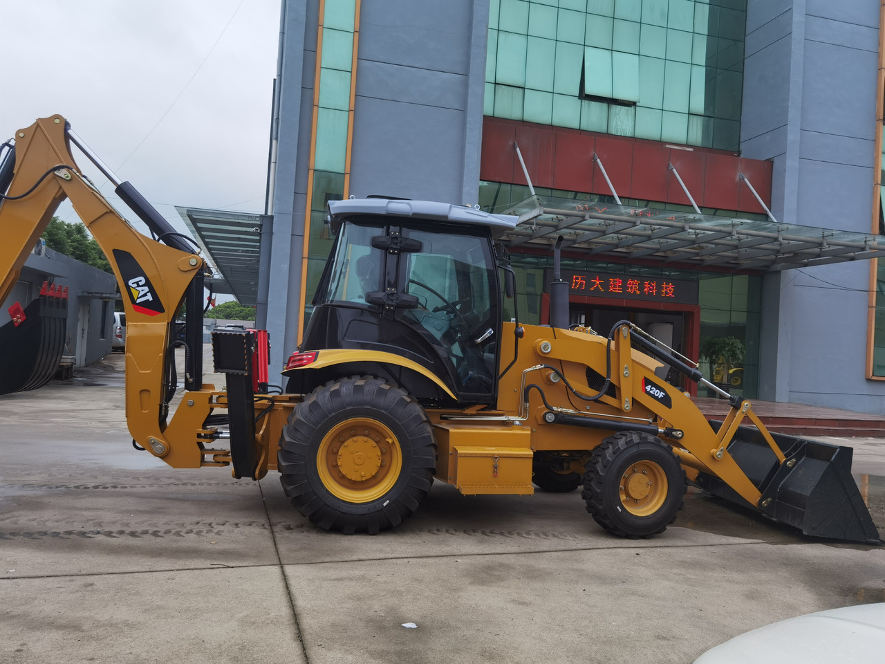 CAT 420F Backhoe Loader - Retroexcavadora: foto 3 CAT 420F Backhoe Loader - Retroexcavadora: foto 3