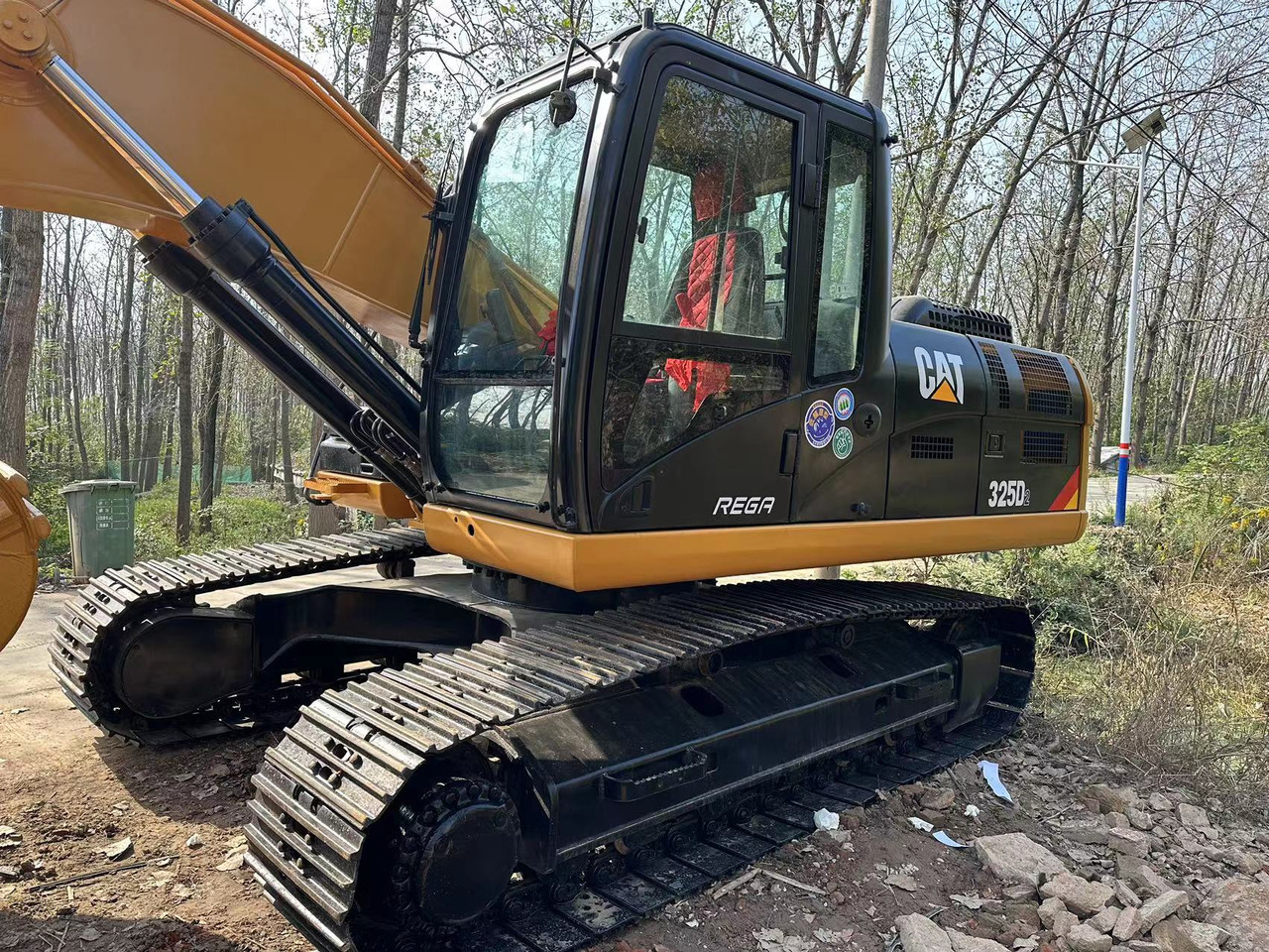 CATERPILLAR 325 D - Excavadora de cadenas: foto 3 CATERPILLAR 325 D - Excavadora de cadenas: foto 3