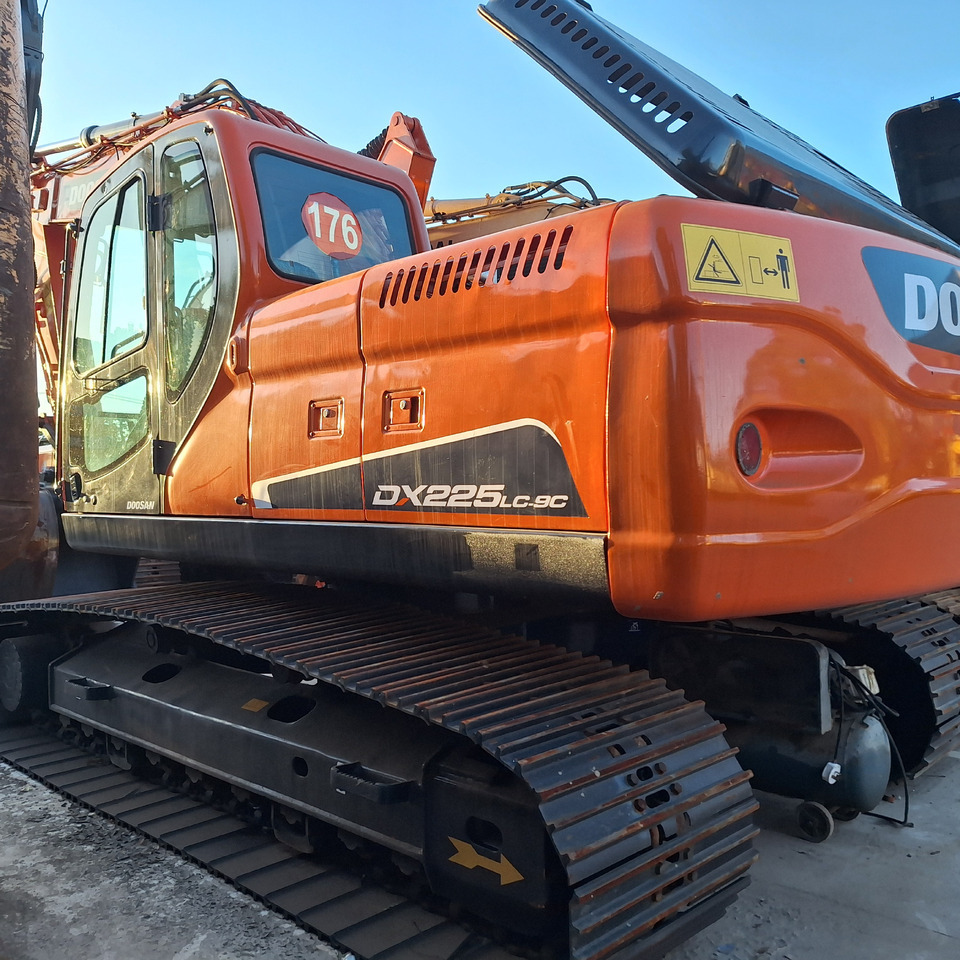 Doosan Dx225LC-9C Crawler Excavator - Excavadora de cadenas: foto 3 Doosan Dx225LC-9C Crawler Excavator - Excavadora de cadenas: foto 3