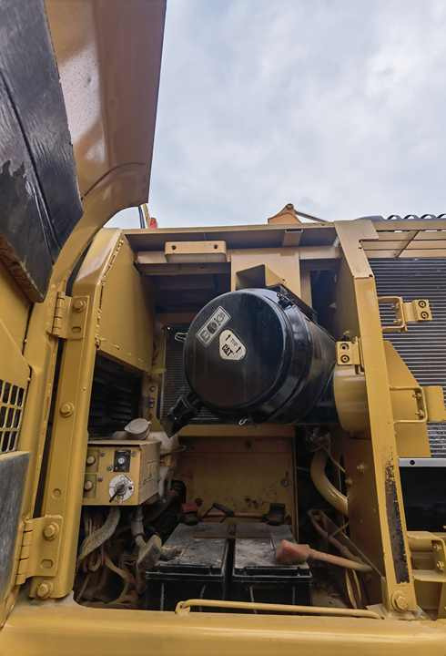 Excavator SECOND HAND Excavator Cat 325D 325DL Used Excavator Cheap Price FOR SALE - Excavadora de cadenas: foto 5 Excavator SECOND HAND Excavator Cat 325D 325DL Used Excavator Cheap Price FOR SALE - Excavadora de cadenas: foto 5
