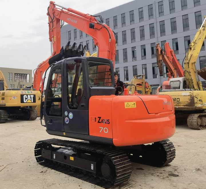 High performance second hand Hitachi ZX70 Used Excavator For Sale used Hitachi ZX70 excavator stocking in shanghai yard - Excavadora de cadenas: foto 4 High performance second hand Hitachi ZX70 Used Excavator For Sale used Hitachi ZX70 excavator stocking in shanghai yard - Excavadora de cadenas: foto 4