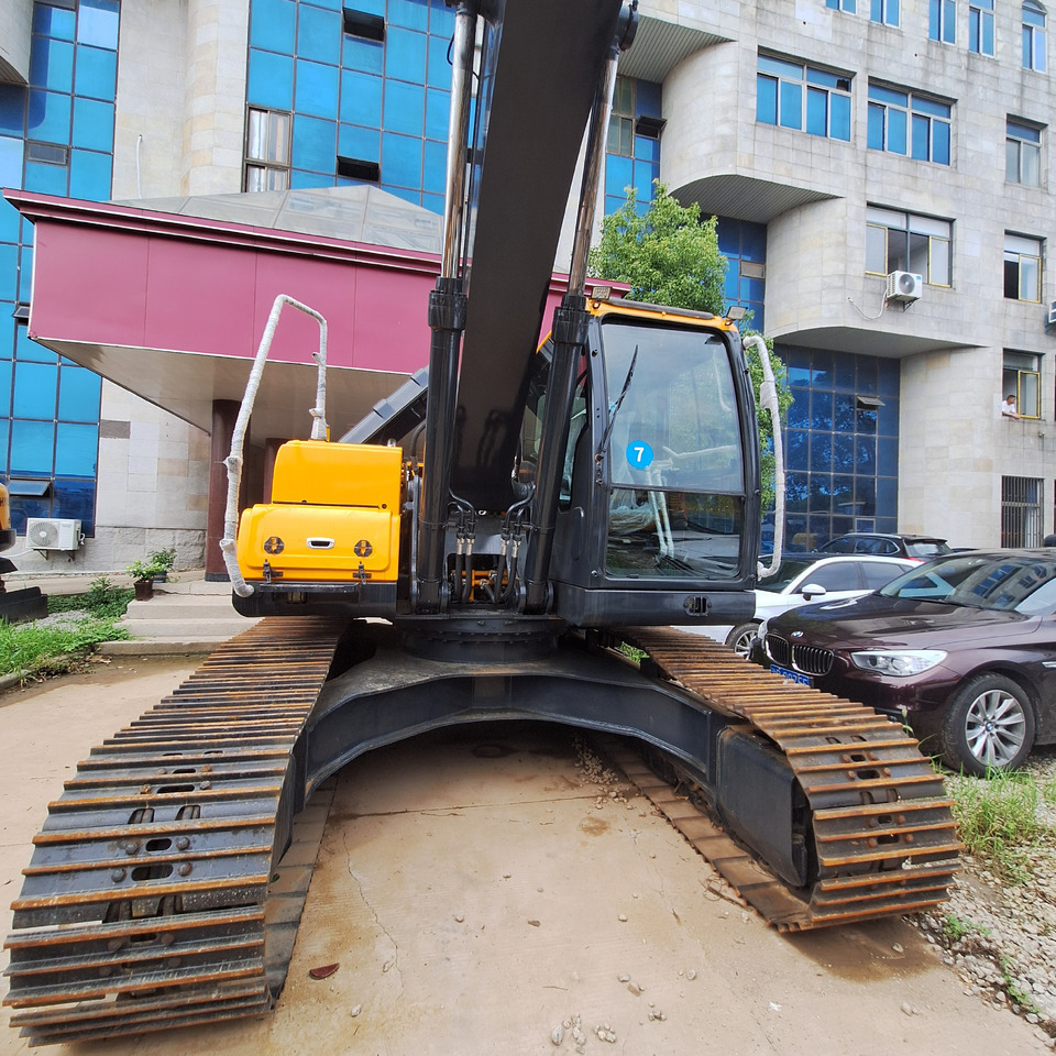 Hyundai 220LC-9S Excavator - Excavadora de cadenas: foto 5 Hyundai 220LC-9S Excavator - Excavadora de cadenas: foto 5