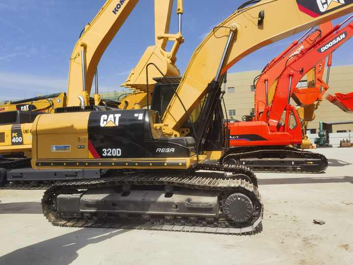 Japan original Hot selling 20 ton CAT320D second hand excavators Caterpillar excavator cat320d for sale - Excavadora de cadenas: foto 3 Japan original Hot selling 20 ton CAT320D second hand excavators Caterpillar excavator cat320d for sale - Excavadora de cadenas: foto 3