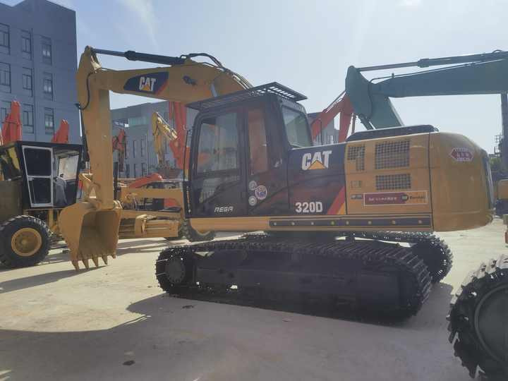 Japan original Hot selling 20 ton CAT320D second hand excavators Caterpillar excavator cat320d for sale - Excavadora de cadenas: foto 5 Japan original Hot selling 20 ton CAT320D second hand excavators Caterpillar excavator cat320d for sale - Excavadora de cadenas: foto 5
