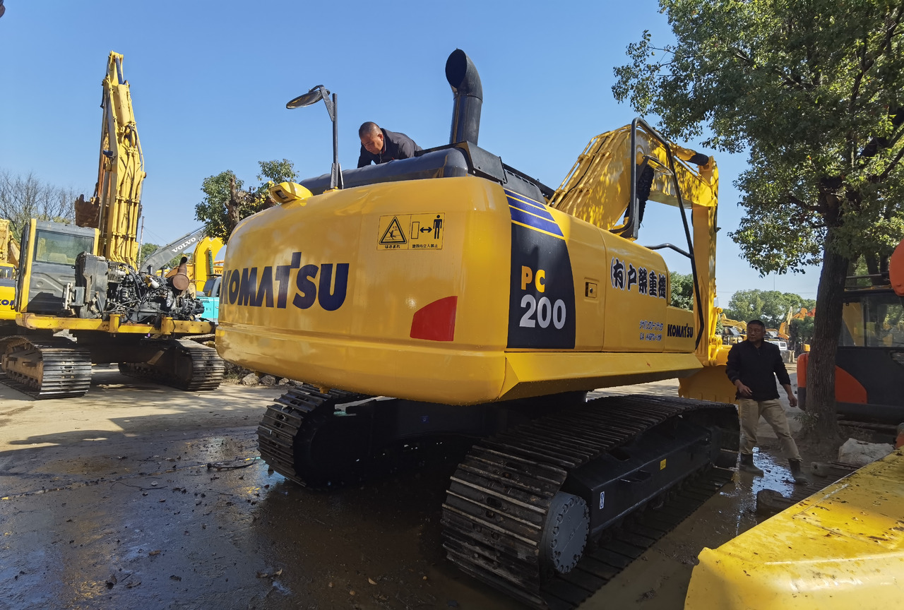 Komatsu PC200-8 Excavator - Excavadora de cadenas: foto 2 Komatsu PC200-8 Excavator - Excavadora de cadenas: foto 2