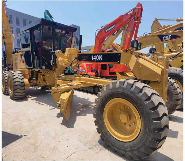 Made in Japan Motor grader used Caterpillar CAT 140k 140G 140K 12H on discount - Grader: foto 1 Made in Japan Motor grader used Caterpillar CAT 140k 140G 140K 12H on discount - Grader: foto 1
