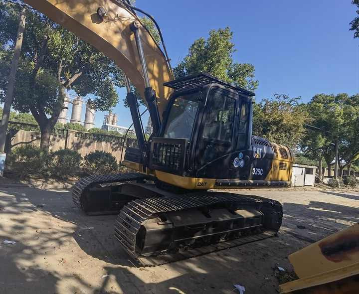 Original high quality second hand excavator Used Caterpillar 325C used excavator machine for sale - Excavadora de cadenas: foto 2 Original high quality second hand excavator Used Caterpillar 325C used excavator machine for sale - Excavadora de cadenas: foto 2