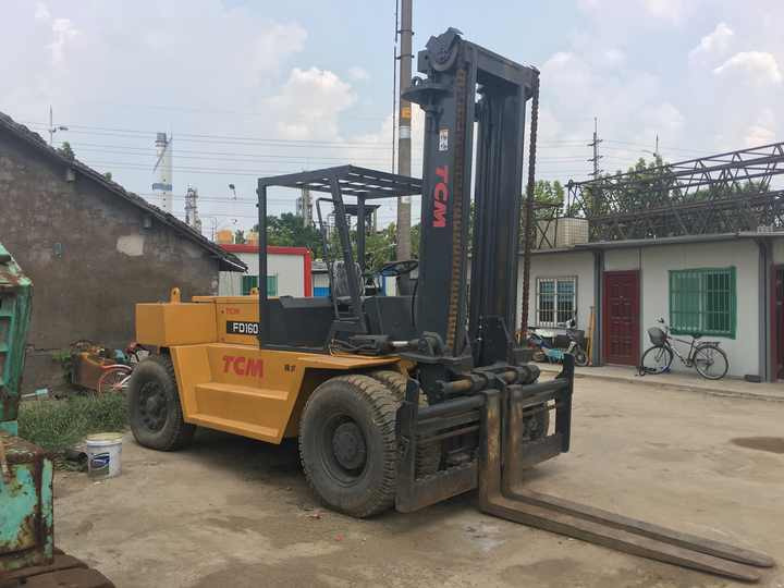 Second Hand TCM FD160 diesel fork lift with Good condition and high performance for sale in shanghai - Carretilla elevadora diésel: foto 4 Second Hand TCM FD160 diesel fork lift with Good condition and high performance for sale in shanghai - Carretilla elevadora diésel: foto 4