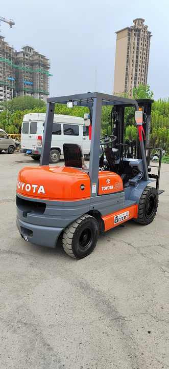 Second hand Toyota forklift FD30 used Toyota forklift FD30 FD50 FD70 TCM Komatsu forklift for sale - Carretilla elevadora diésel: foto 3 Second hand Toyota forklift FD30 used Toyota forklift FD30 FD50 FD70 TCM Komatsu forklift for sale - Carretilla elevadora diésel: foto 3