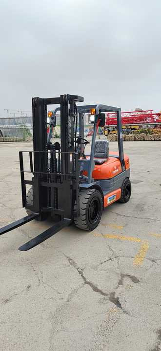 Second hand Toyota forklift FD30 used Toyota forklift FD30 FD50 FD70 TCM Komatsu forklift for sale - Carretilla elevadora diésel: foto 5 Second hand Toyota forklift FD30 used Toyota forklift FD30 FD50 FD70 TCM Komatsu forklift for sale - Carretilla elevadora diésel: foto 5