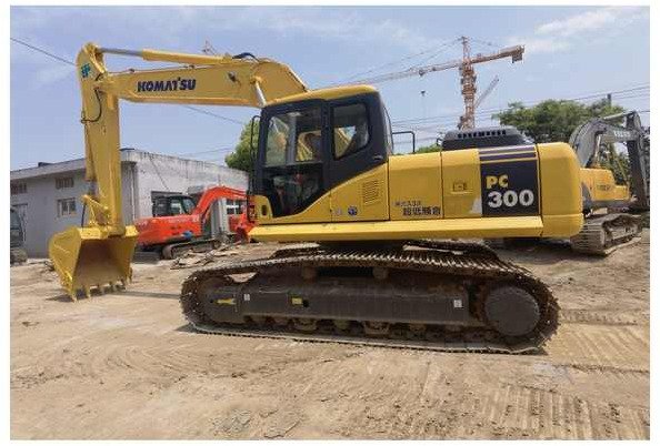 Komatsu PC300-7 excavator used komatsu pc350-7 pc300-7 pc240-7 PC220-7 PC230-7 PC210-7 PC200-7 in competitive price - Excavadora de cadenas: foto 1 Komatsu PC300-7 excavator used komatsu pc350-7 pc300-7 pc240-7 PC220-7 PC230-7 PC210-7 PC200-7 in competitive price - Excavadora de cadenas: foto 1